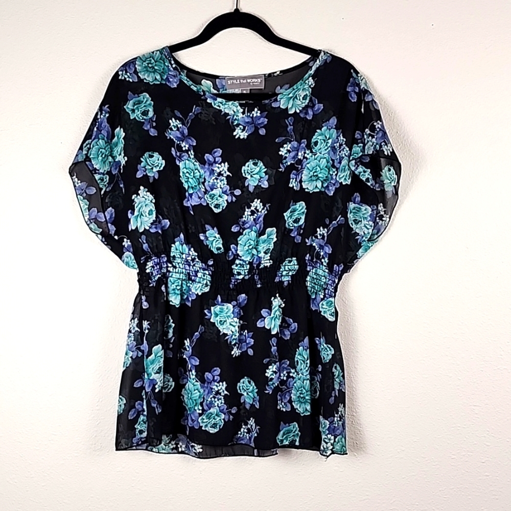 Womens lightweight top with rouched waist